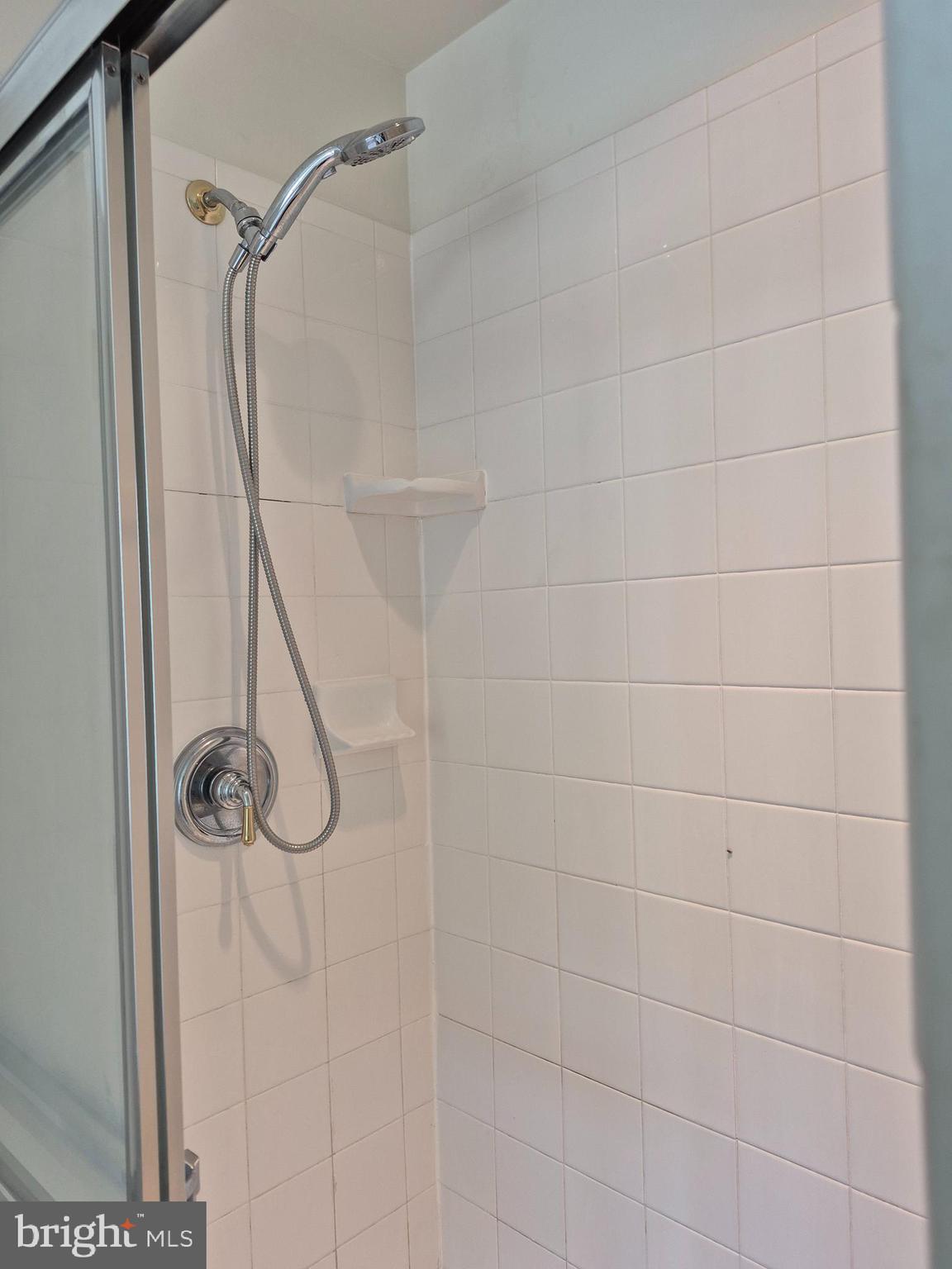 ST CHARLES SUB - SHEFFIELD - Residential Lease