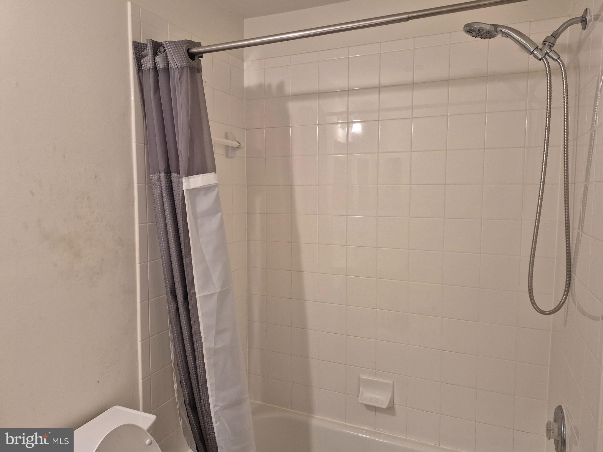 ST CHARLES SUB - SHEFFIELD - Residential Lease