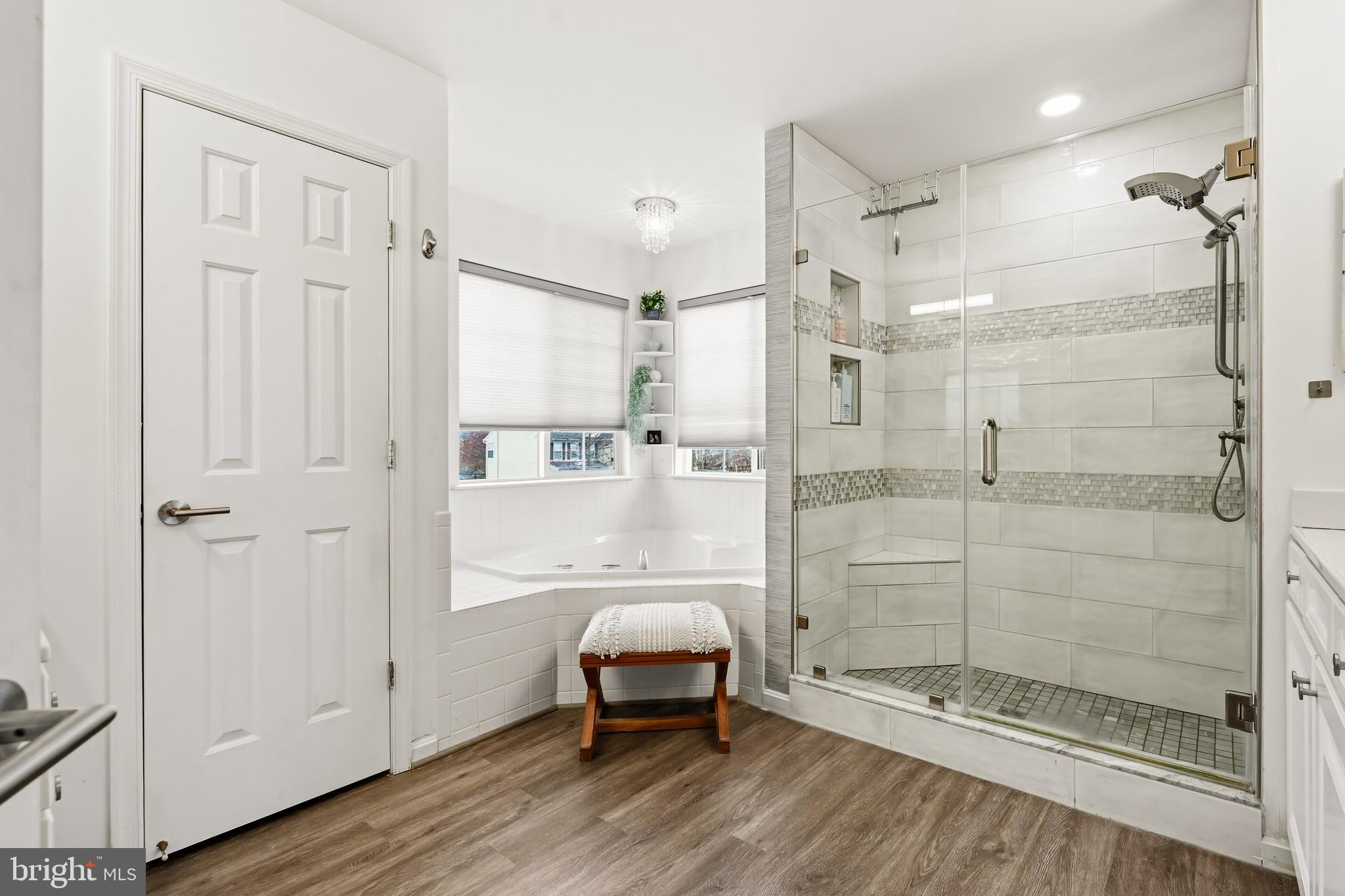 NORTH BROOK - Residential