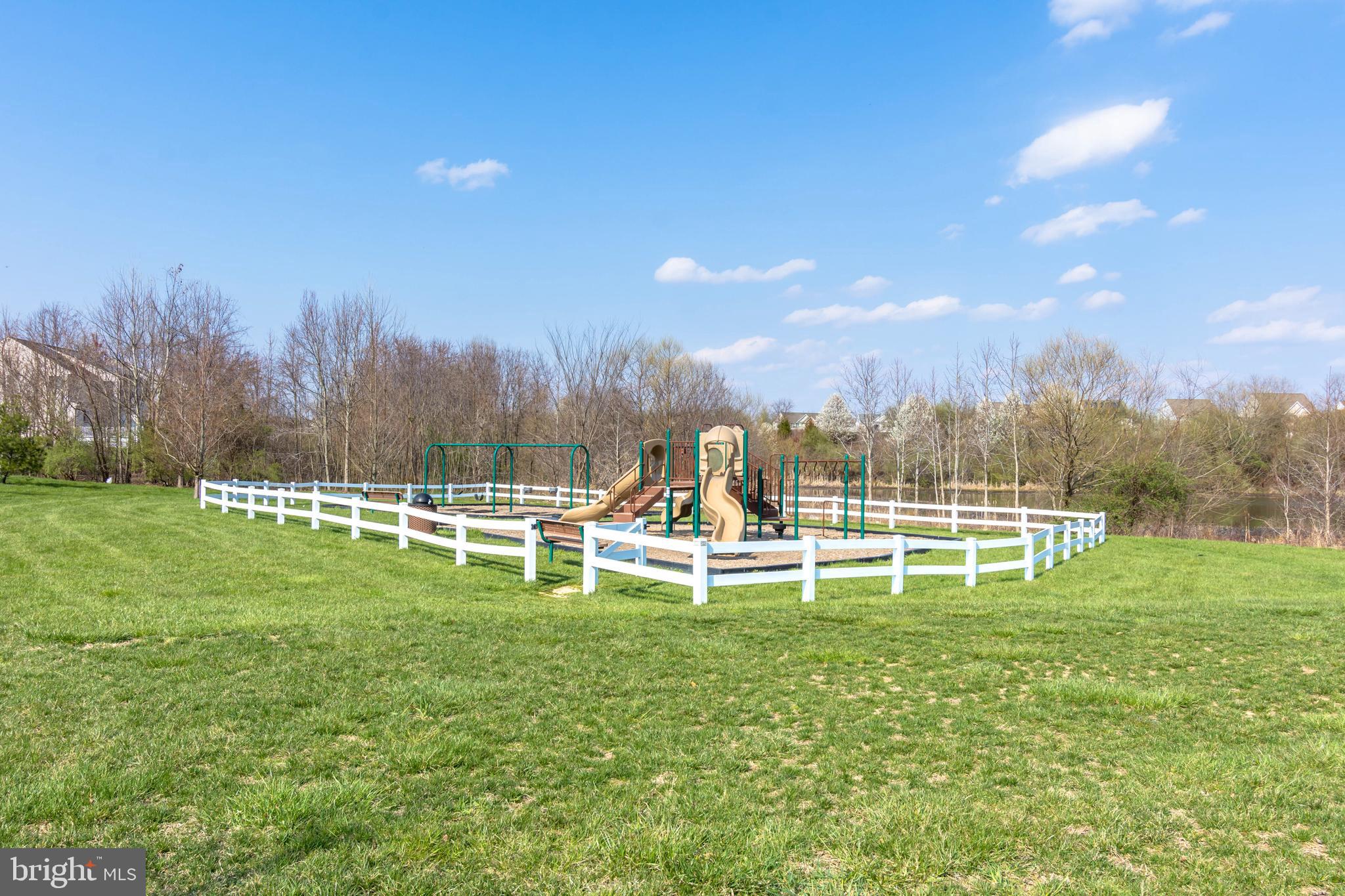 NORTH BROOK - Residential