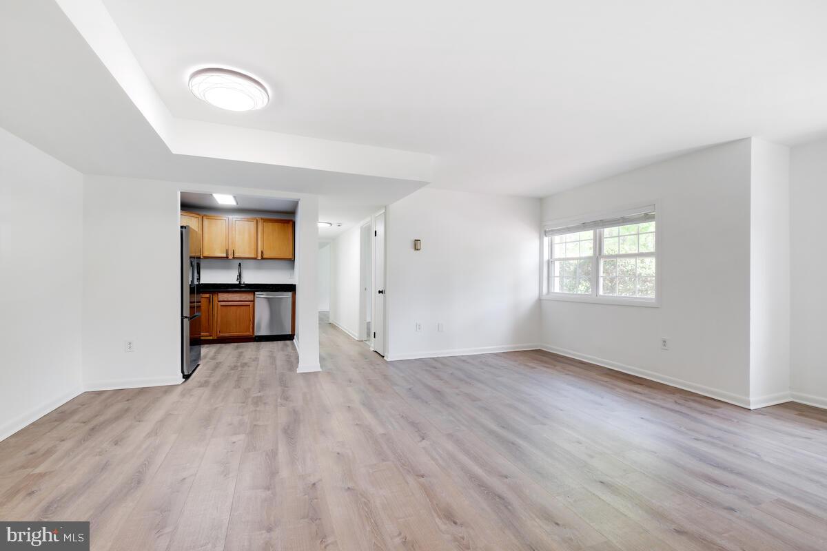 MONTPELIER VILLAGE - Residential