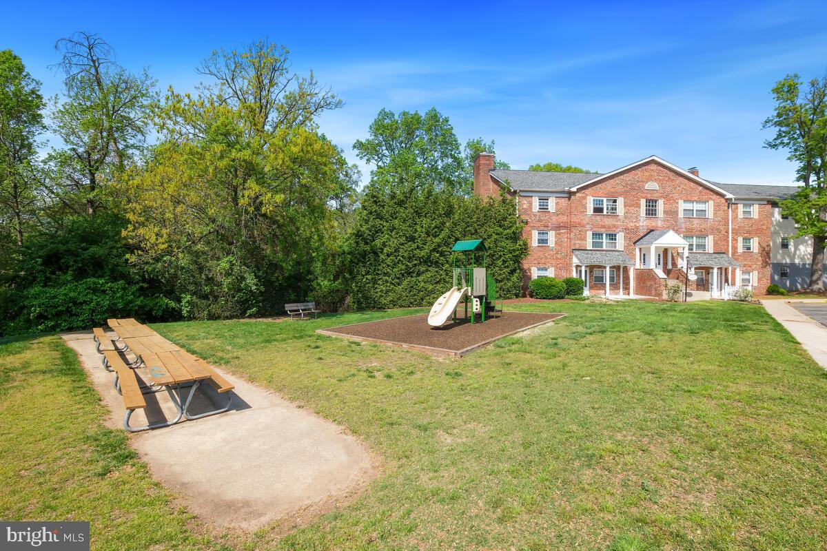 MONTPELIER VILLAGE - Residential