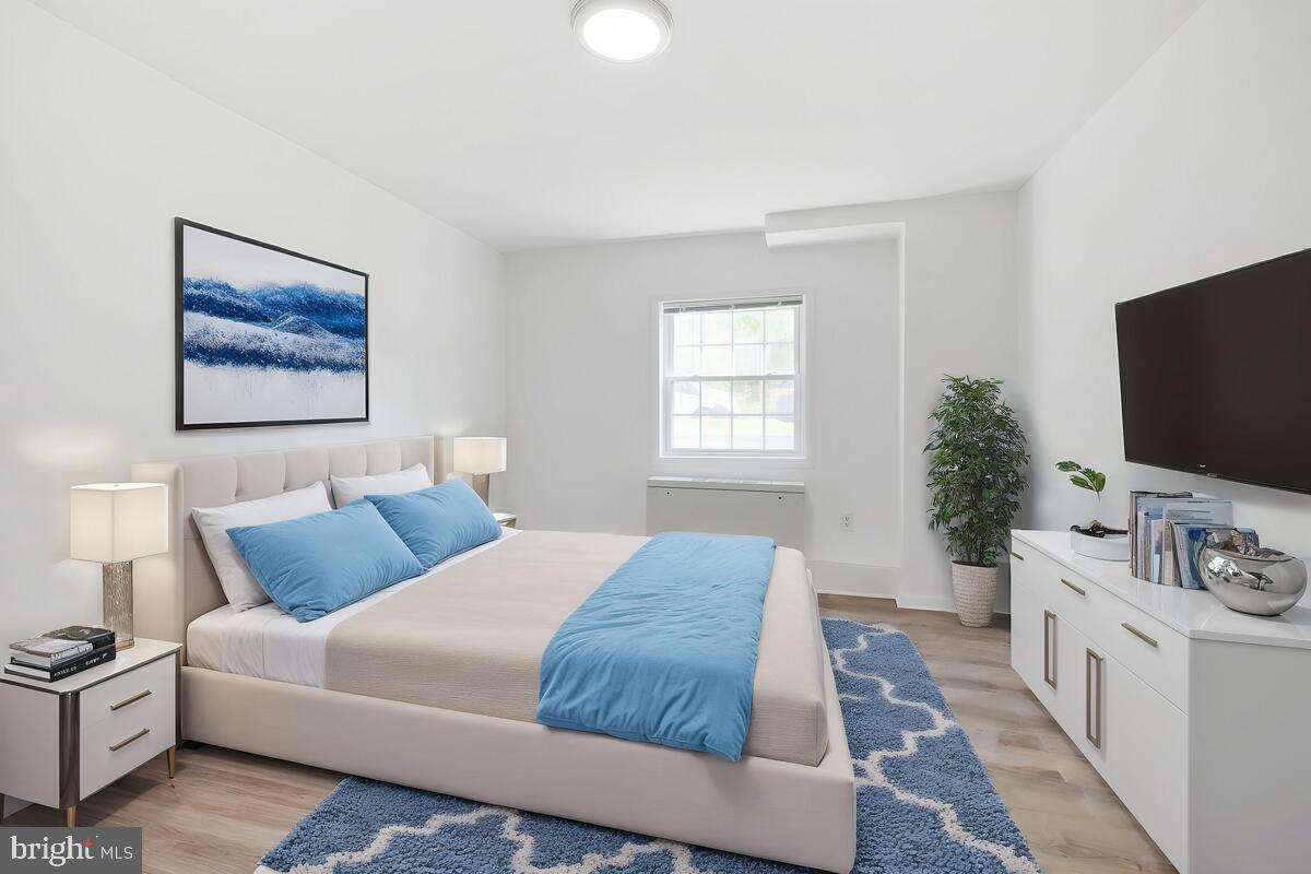 MONTPELIER VILLAGE - Residential