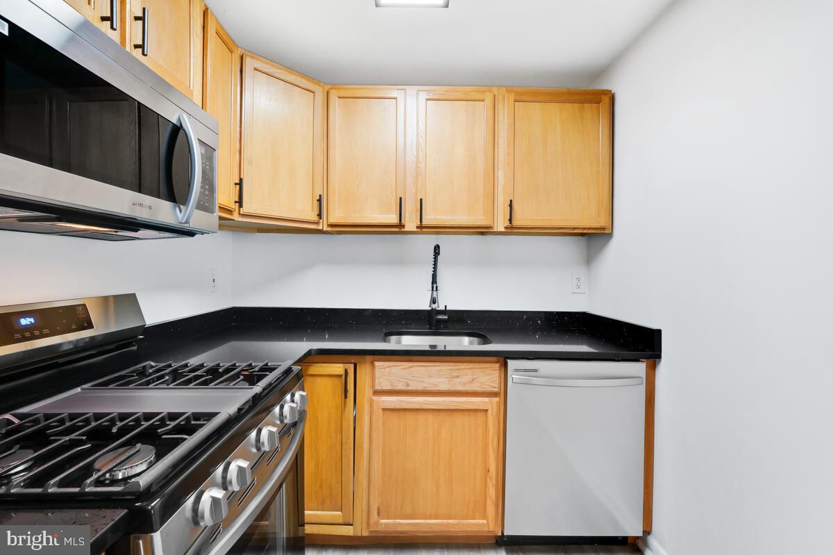 MONTPELIER VILLAGE - Residential