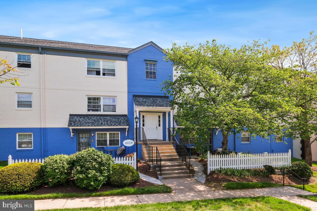 MONTPELIER VILLAGE - Residential