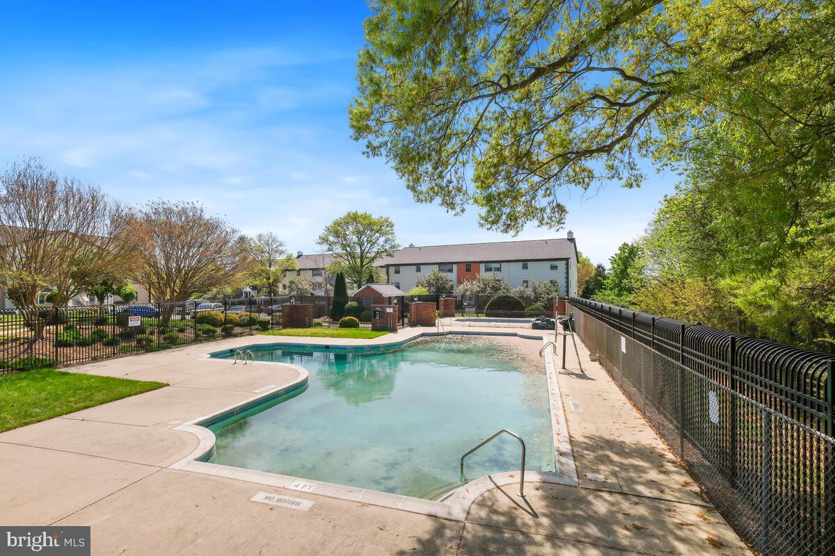 MONTPELIER VILLAGE - Residential