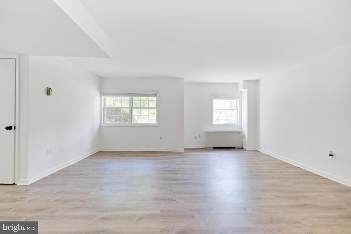 MONTPELIER VILLAGE - Residential