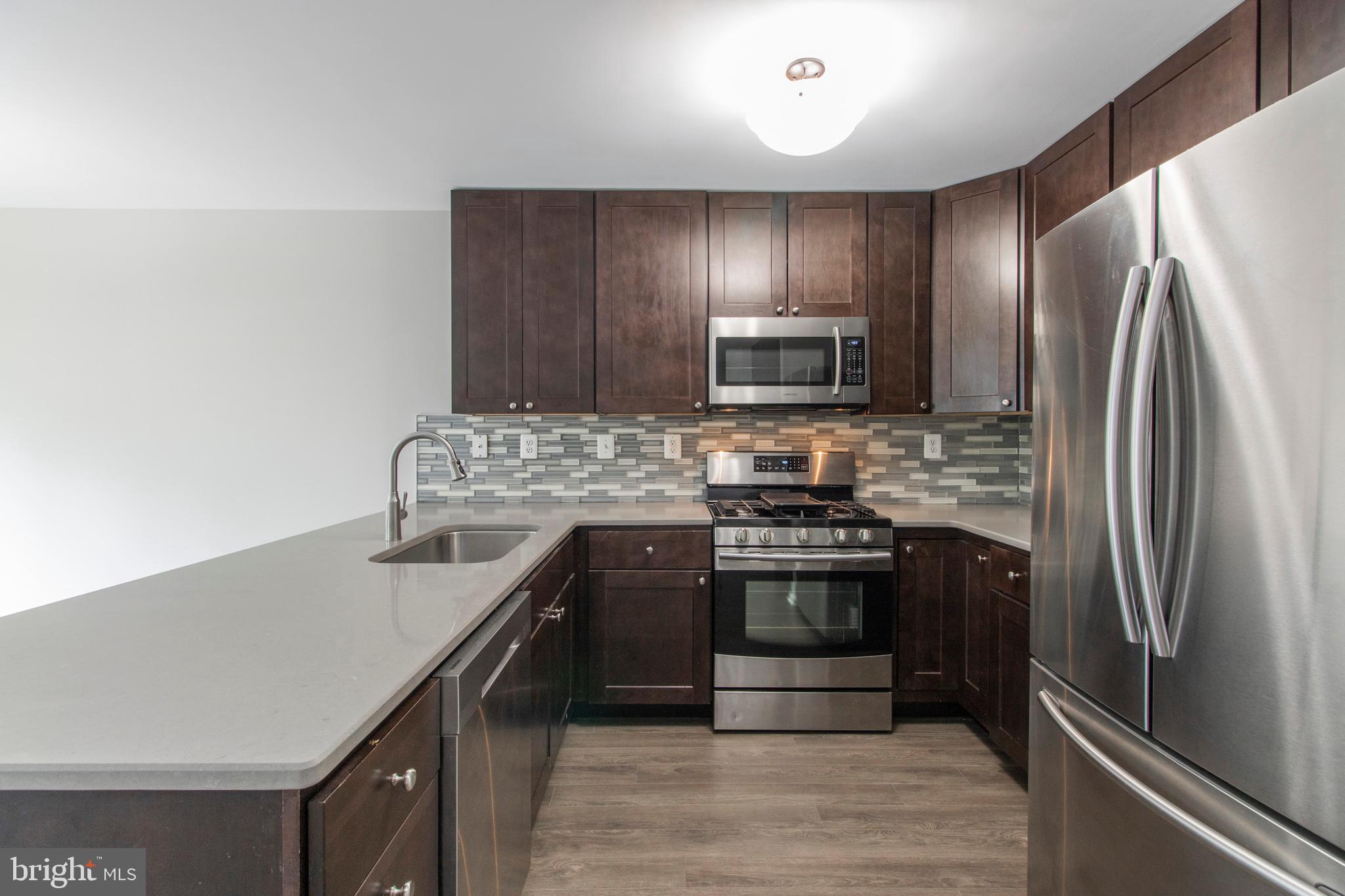 CLUB VIEW MANOR - Residential