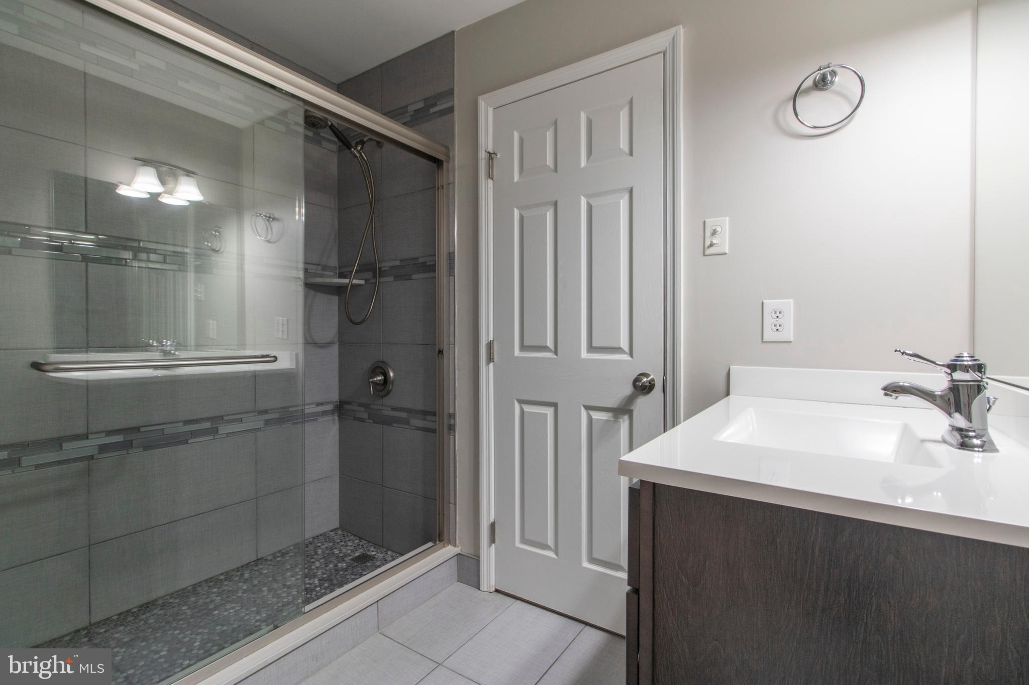 CLUB VIEW MANOR - Residential