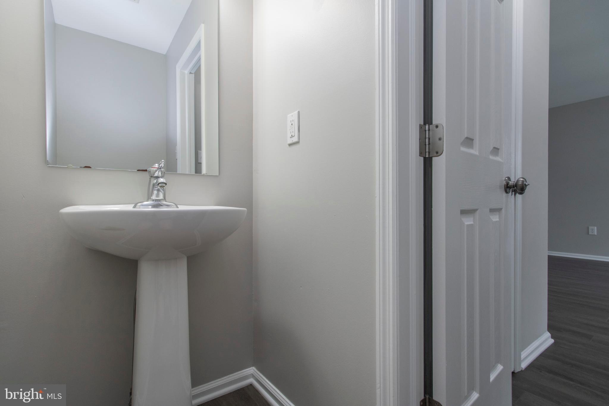 CLUB VIEW MANOR - Residential