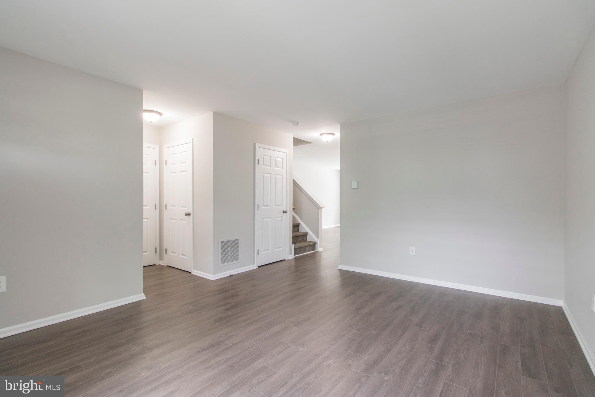 CLUB VIEW MANOR - Residential