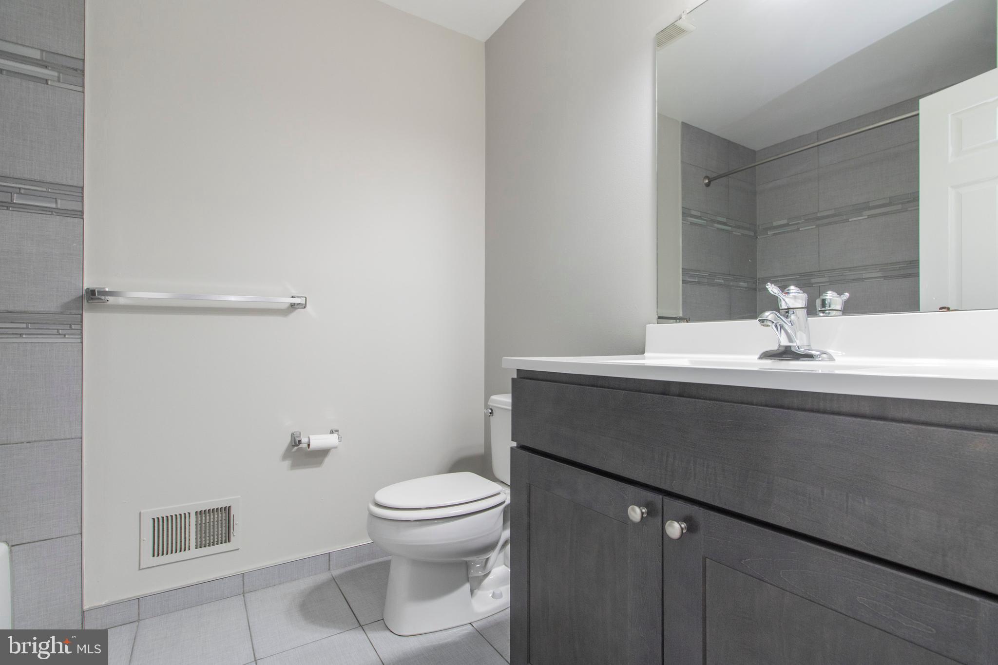 CLUB VIEW MANOR - Residential