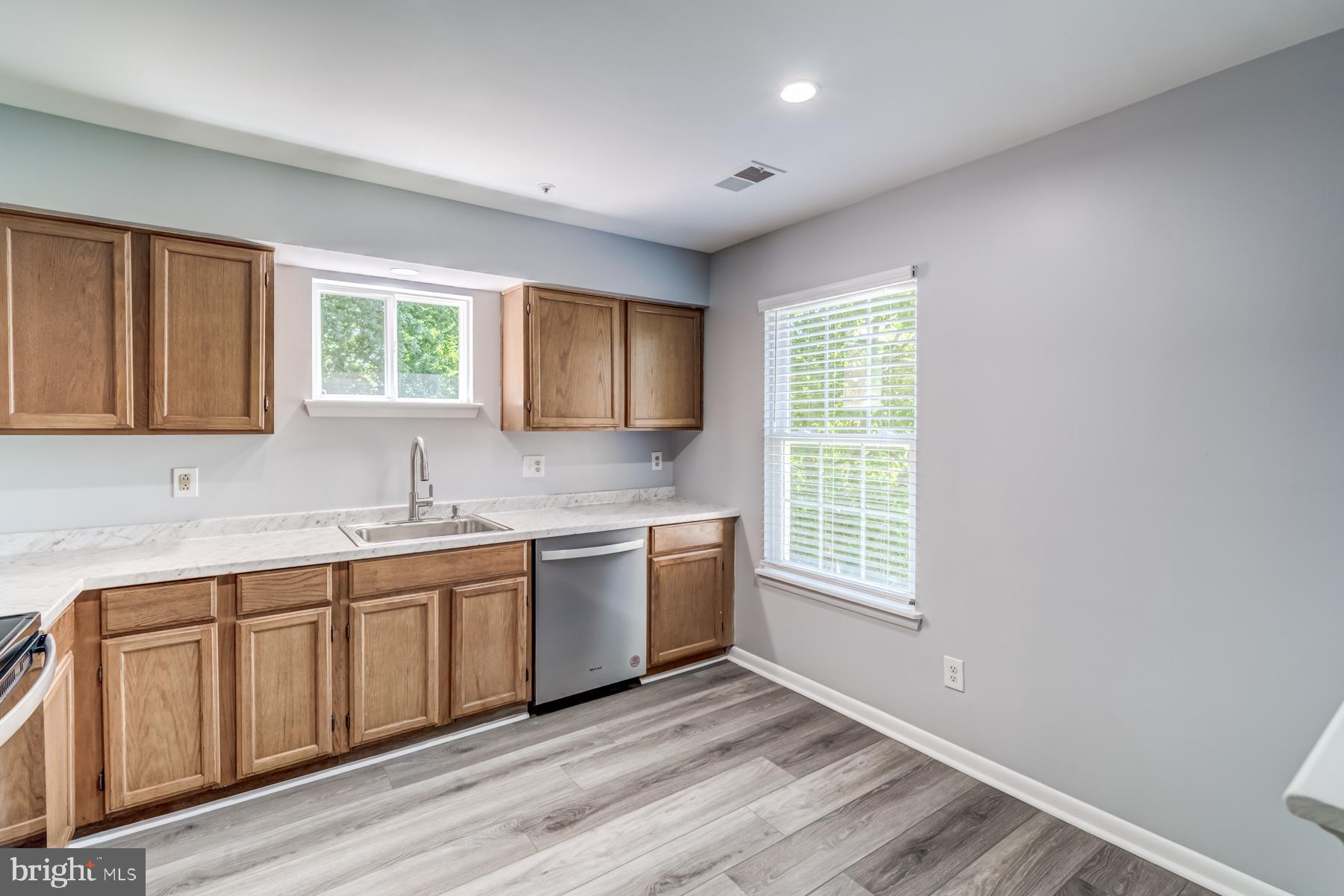 DEVON HILLS - Residential Lease