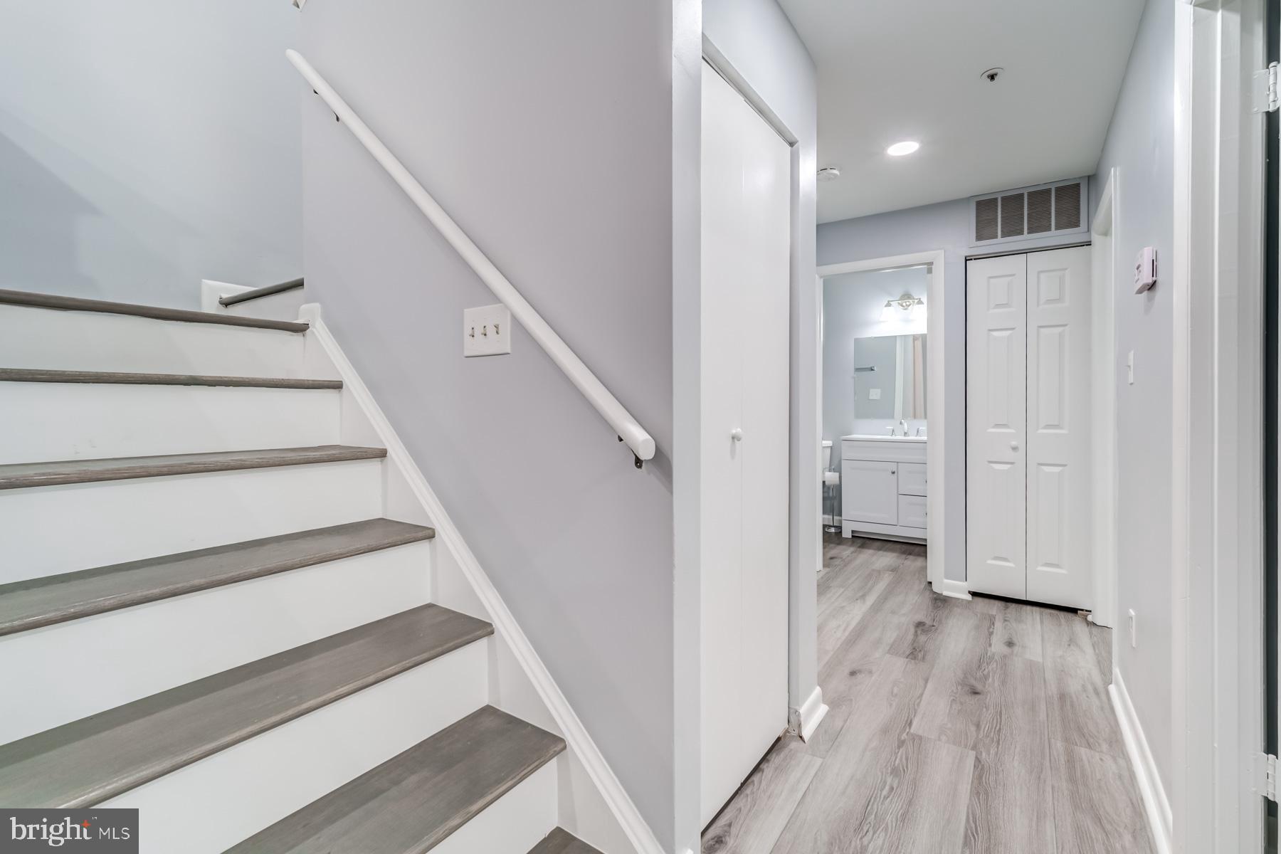 DEVON HILLS - Residential Lease