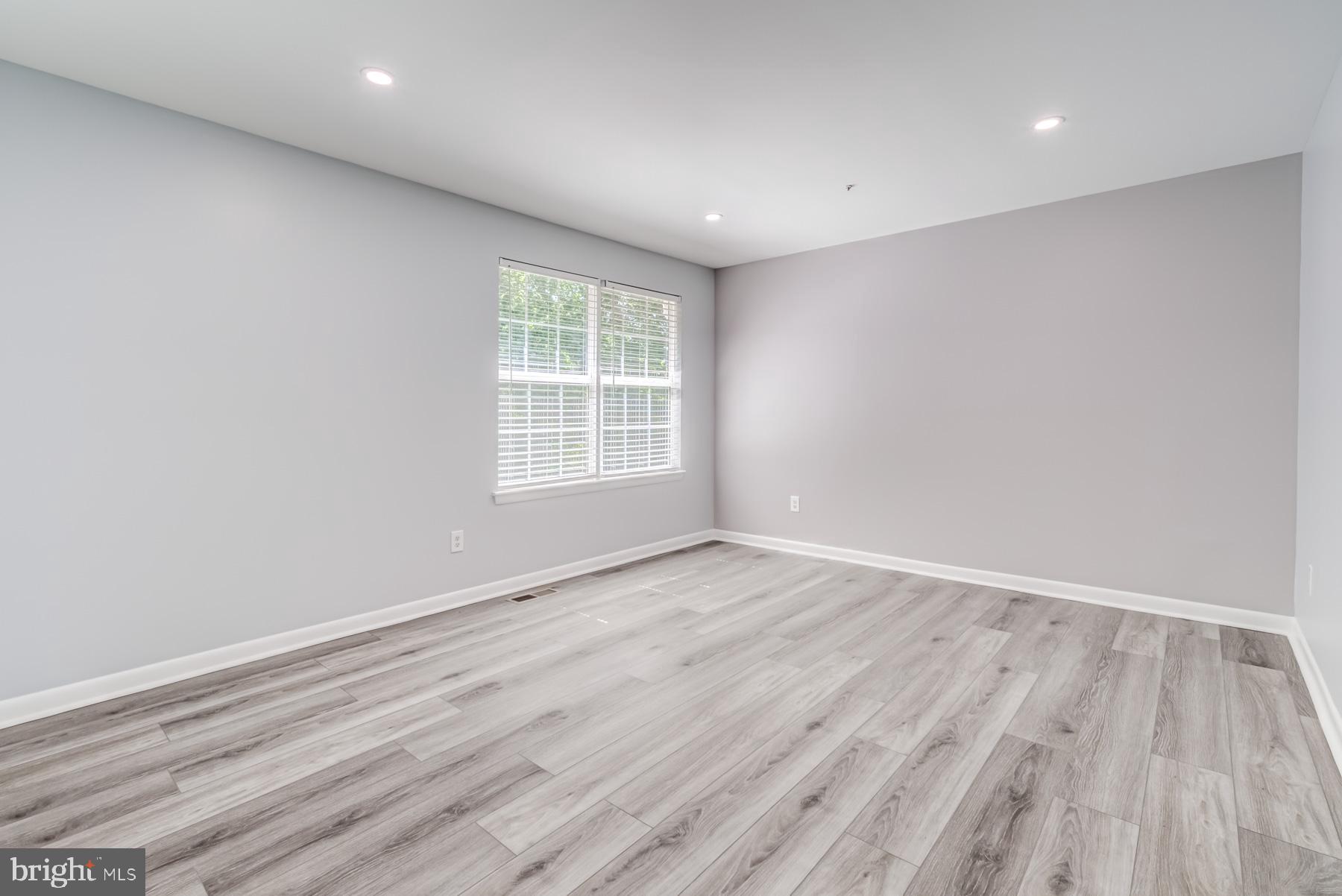 DEVON HILLS - Residential Lease