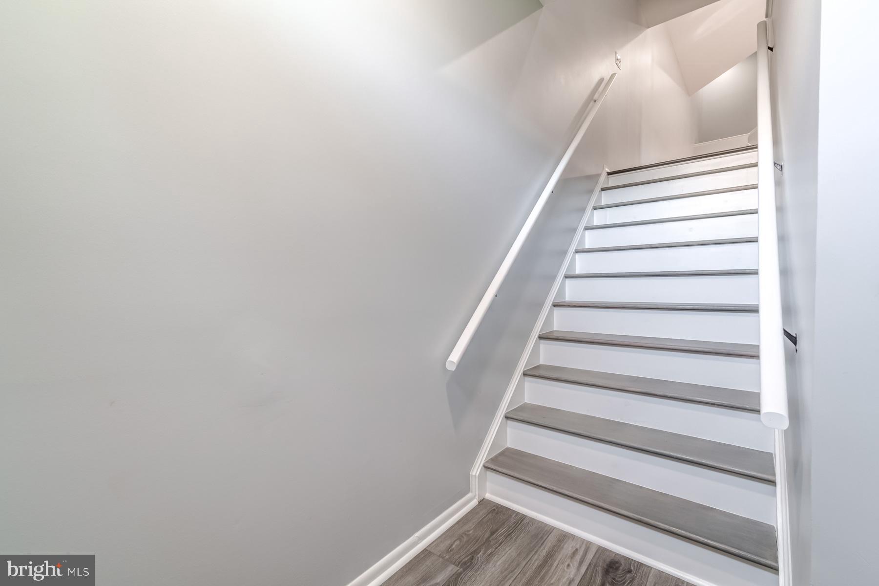 DEVON HILLS - Residential Lease