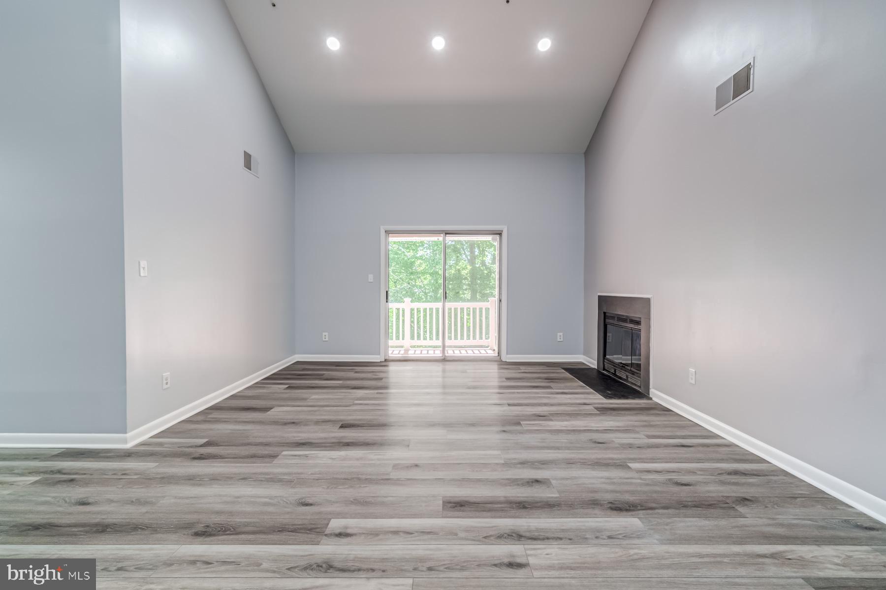 DEVON HILLS - Residential Lease