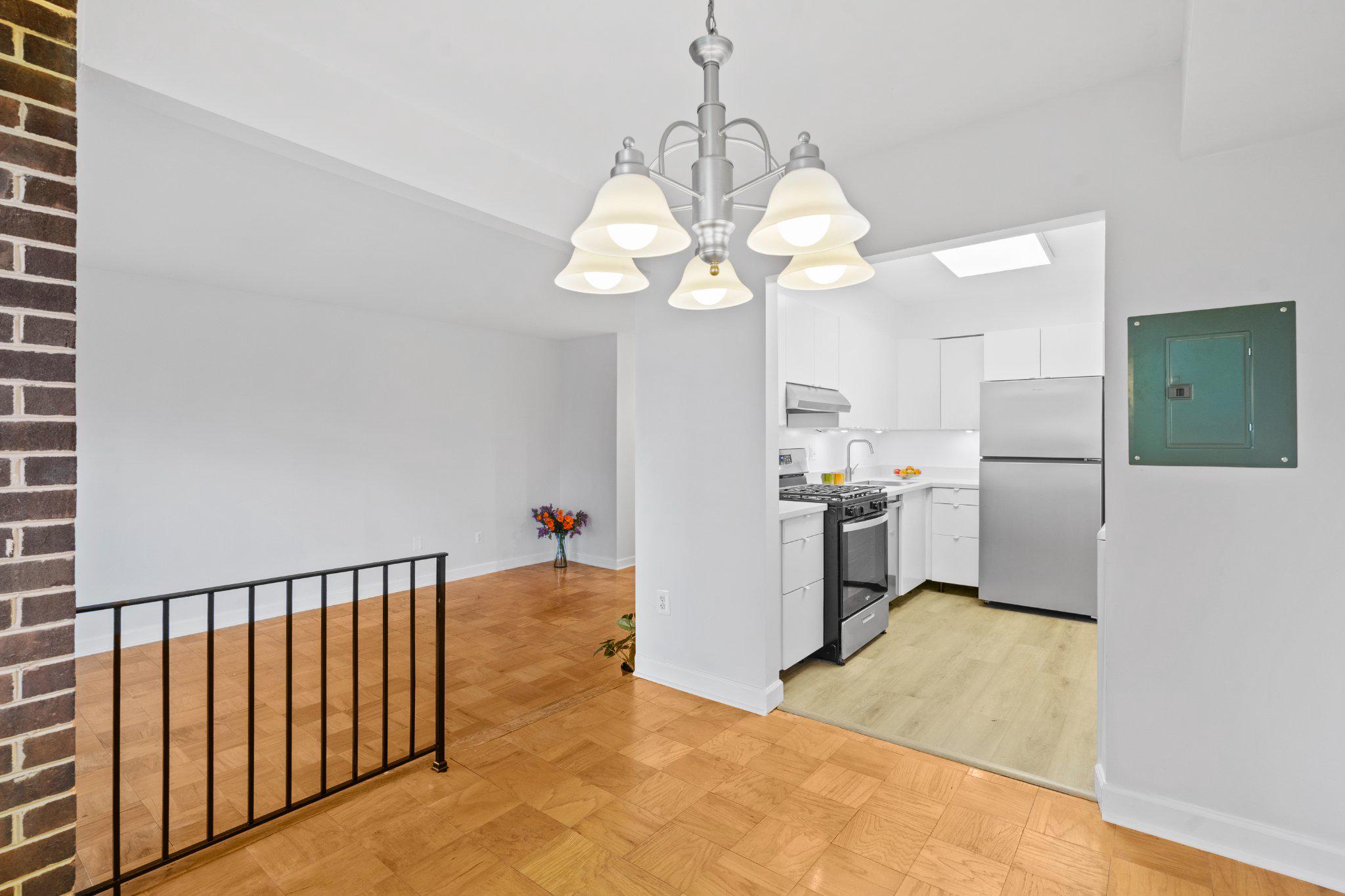 AMERICANA FINMARK - Residential