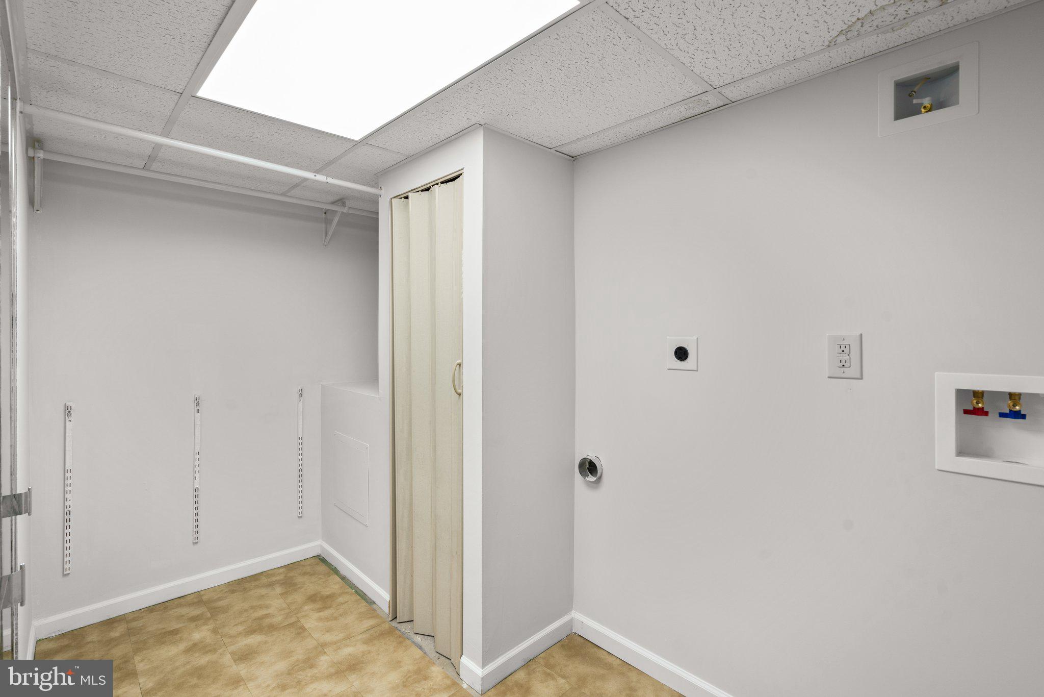 WINDSWEPT ESTATES - Residential