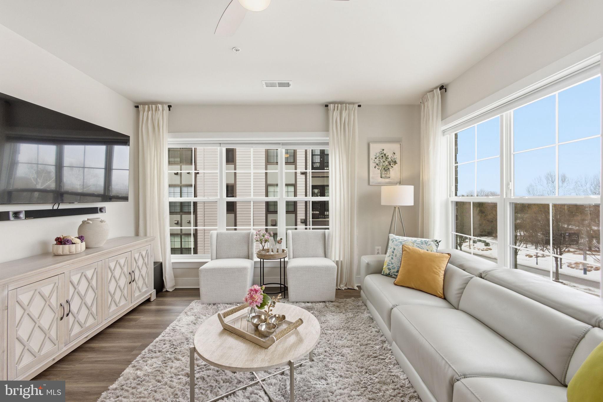 NATIONAL HARBOR - Residential