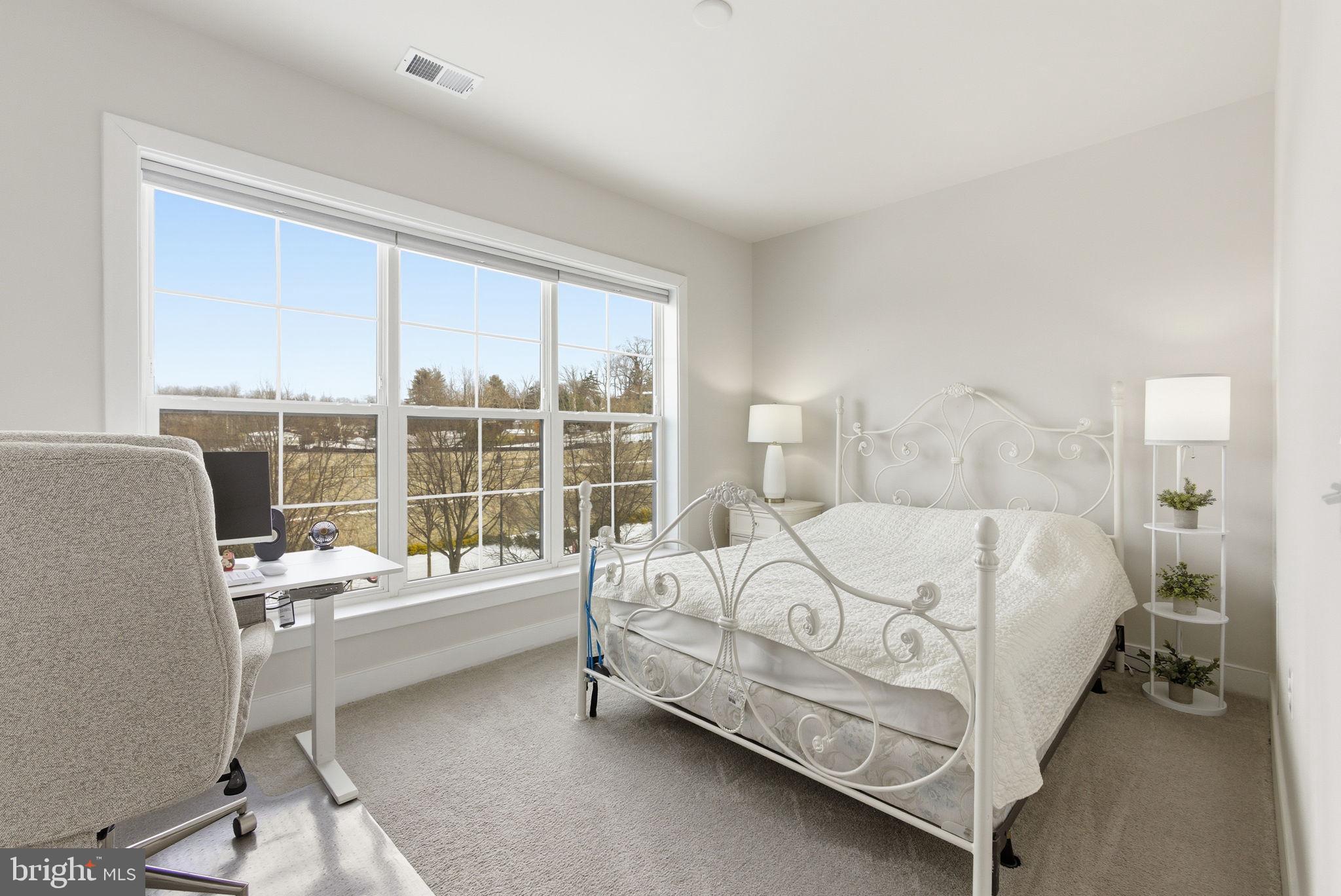 NATIONAL HARBOR - Residential