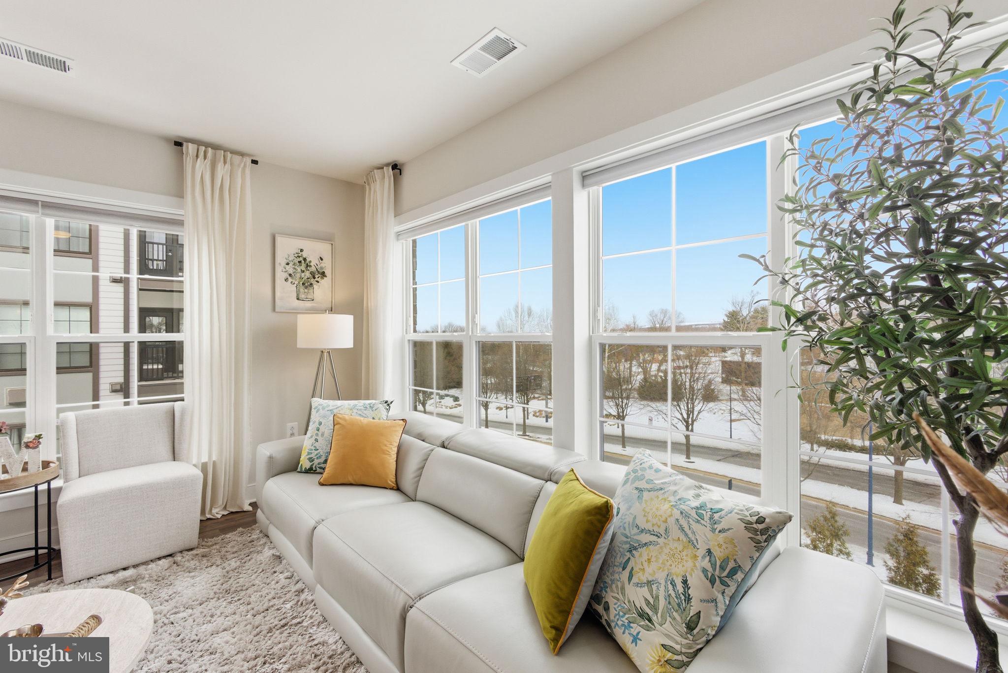 NATIONAL HARBOR - Residential