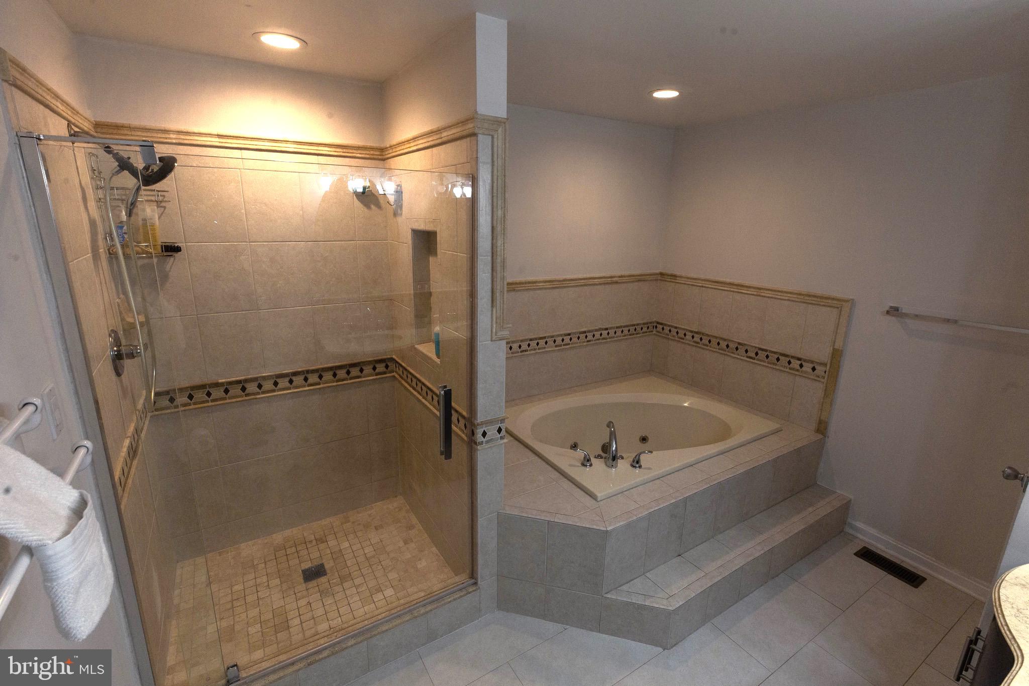 HAMMOND HILLS - Residential