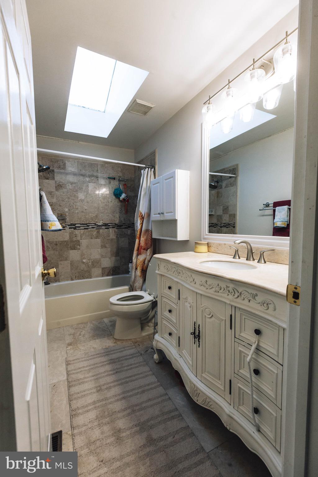 HAMMOND HILLS - Residential