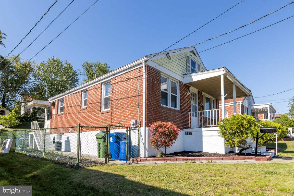 GARDENVILLE - Residential