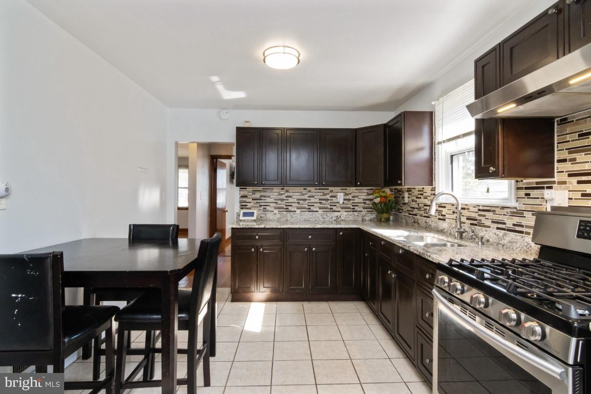 GARDENVILLE - Residential