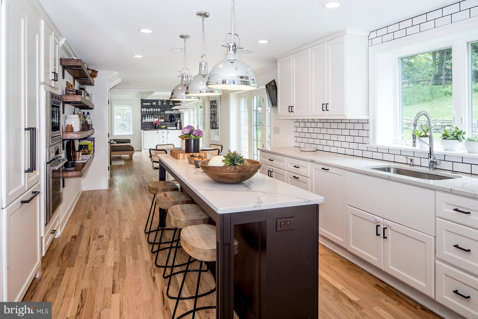 GLADWYNE - Residential