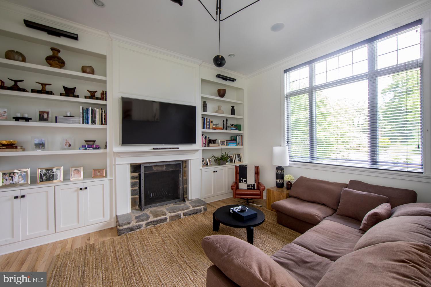 GLADWYNE - Residential