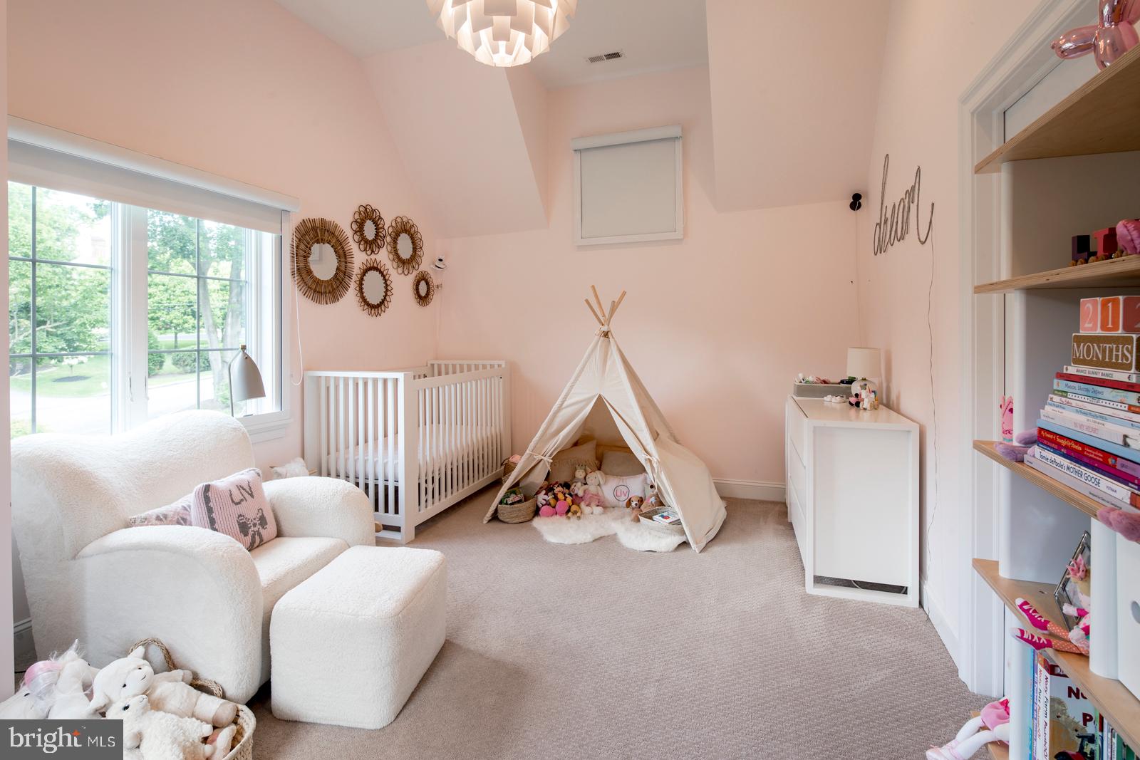 GLADWYNE - Residential