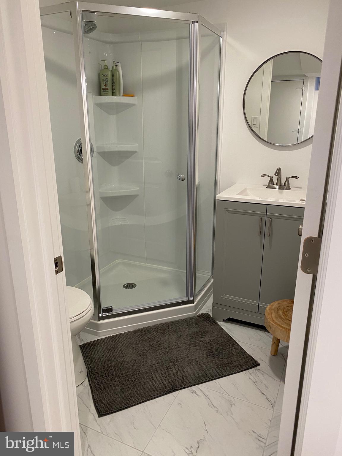 GLADWYNE - Residential