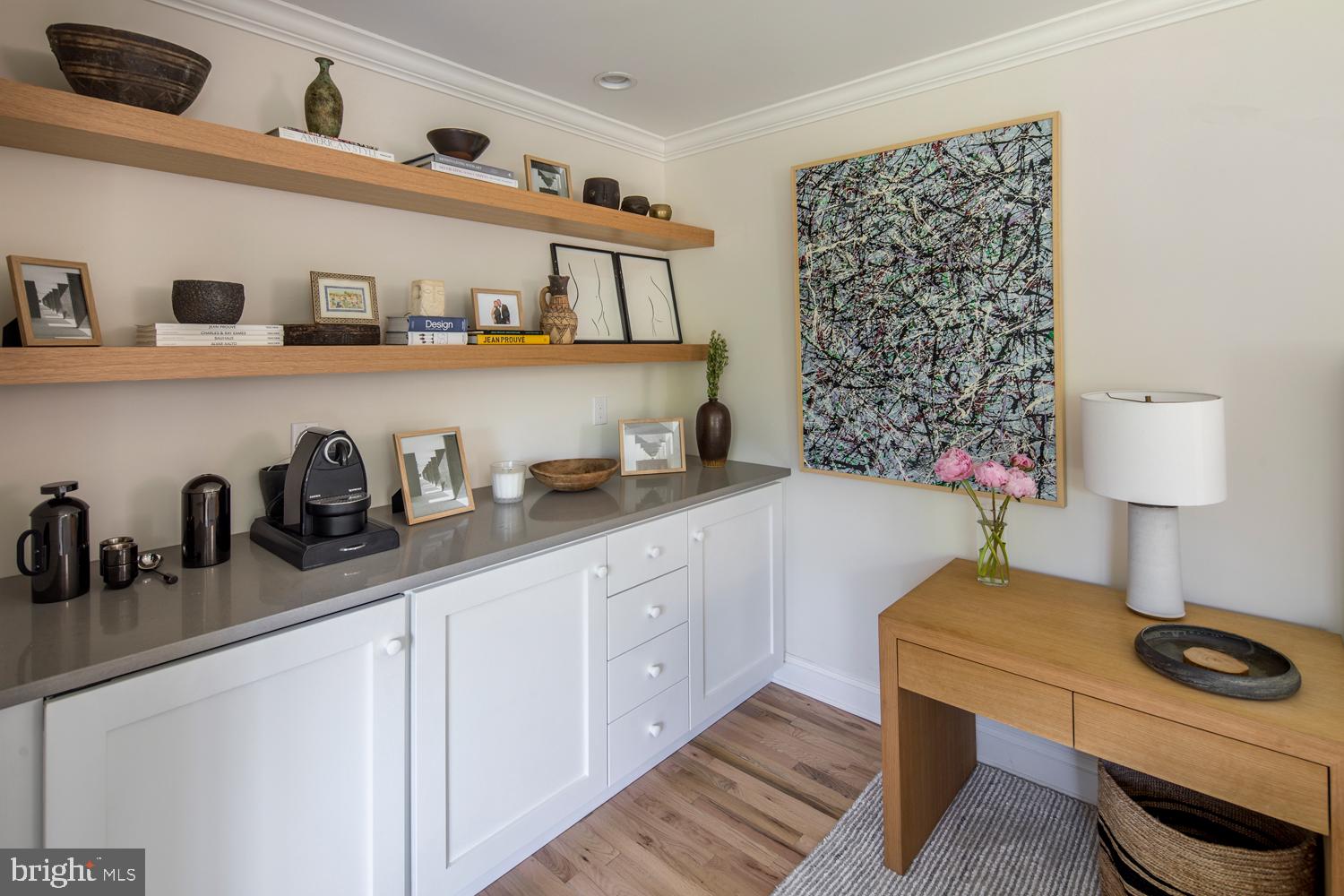 GLADWYNE - Residential