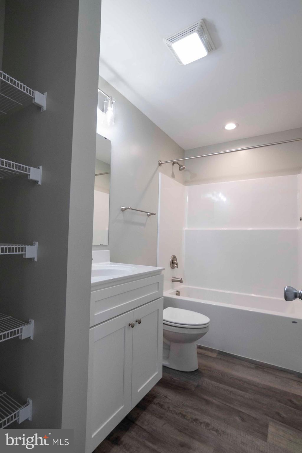 SKYLINE ESTATES - Residential