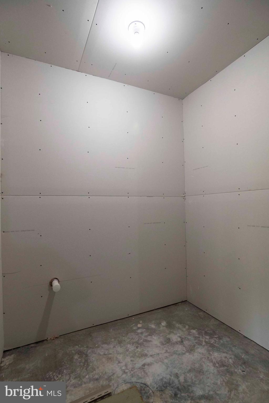 SKYLINE ESTATES - Residential