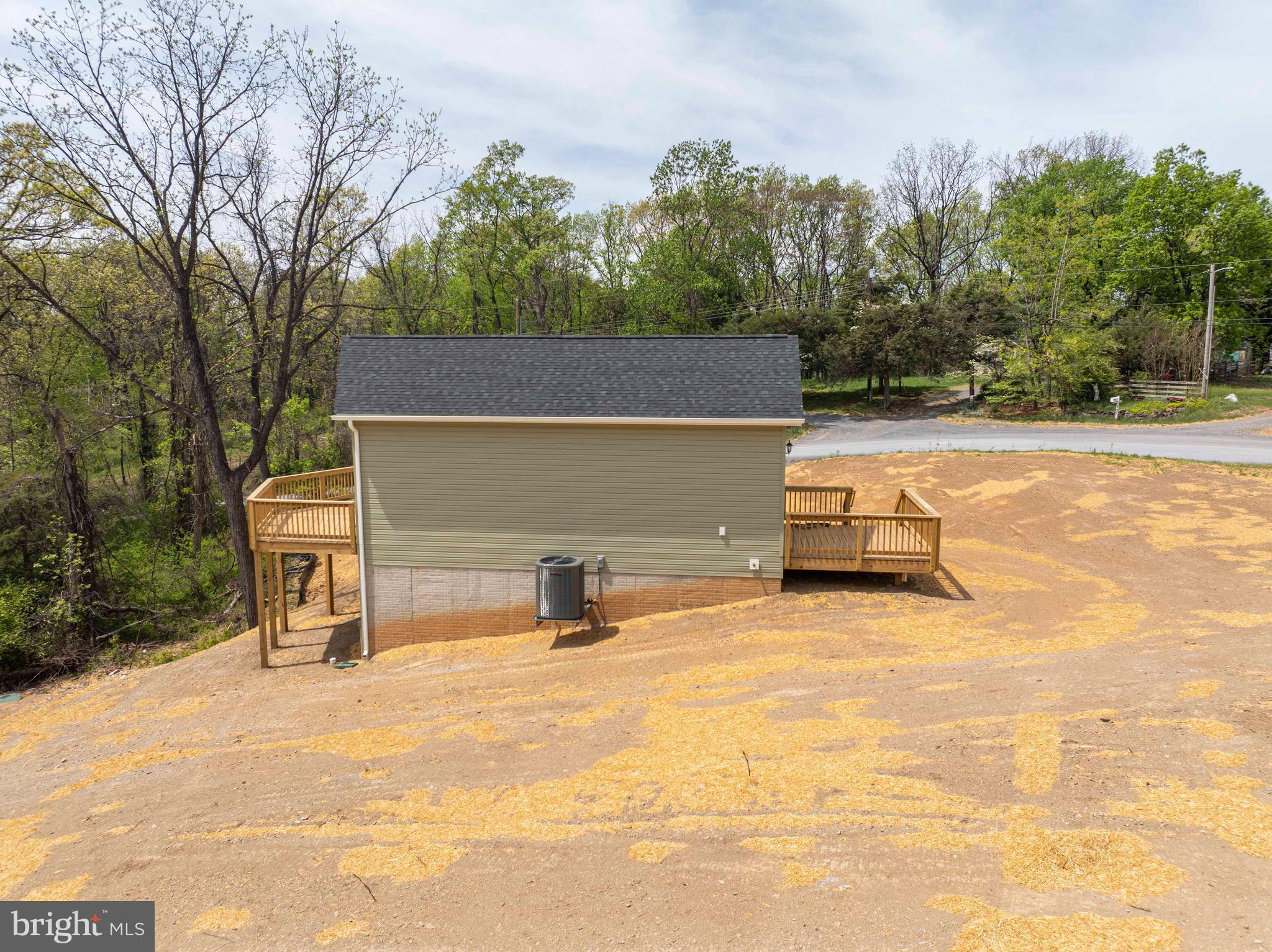 SKYLINE ESTATES - Residential