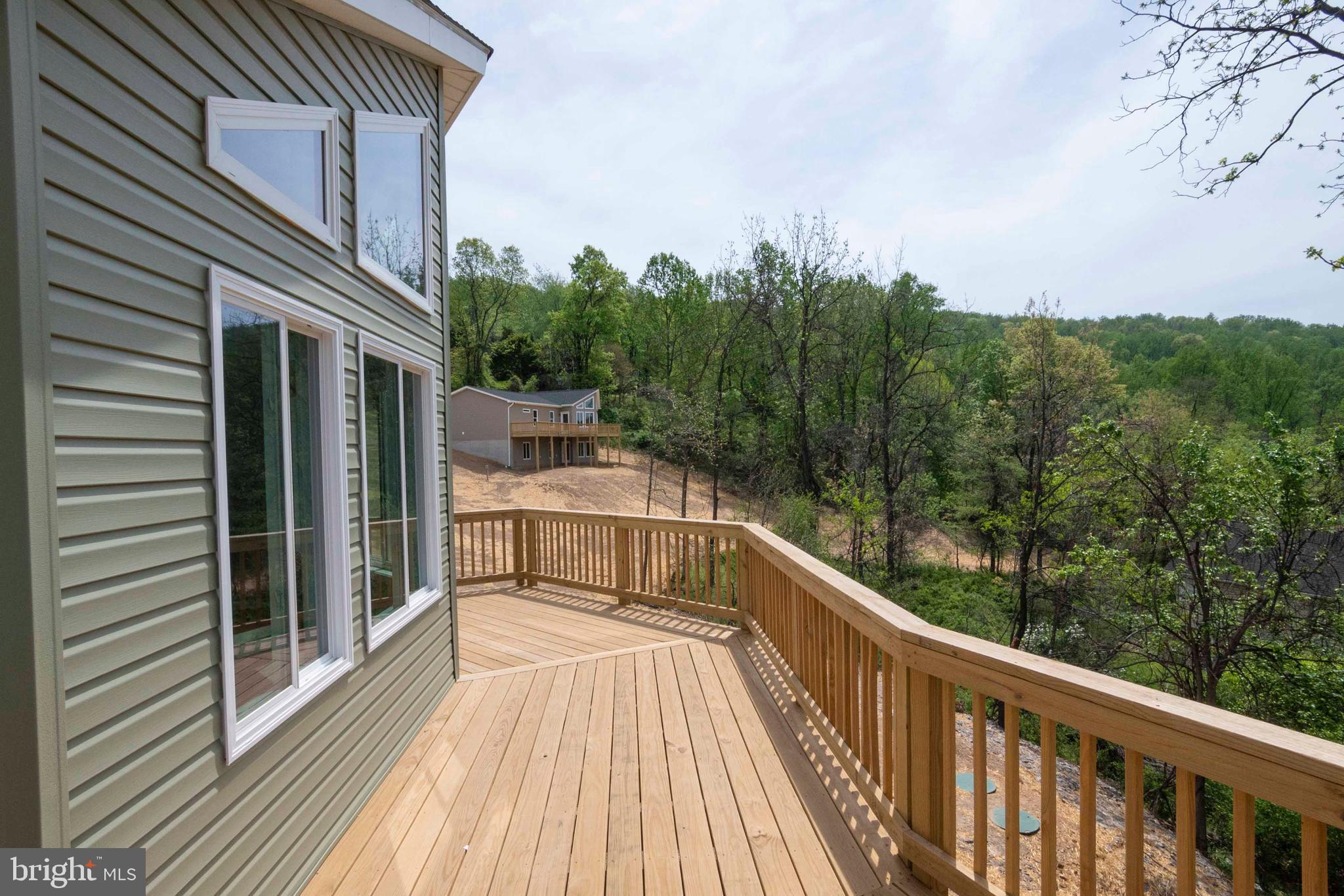 SKYLINE ESTATES - Residential