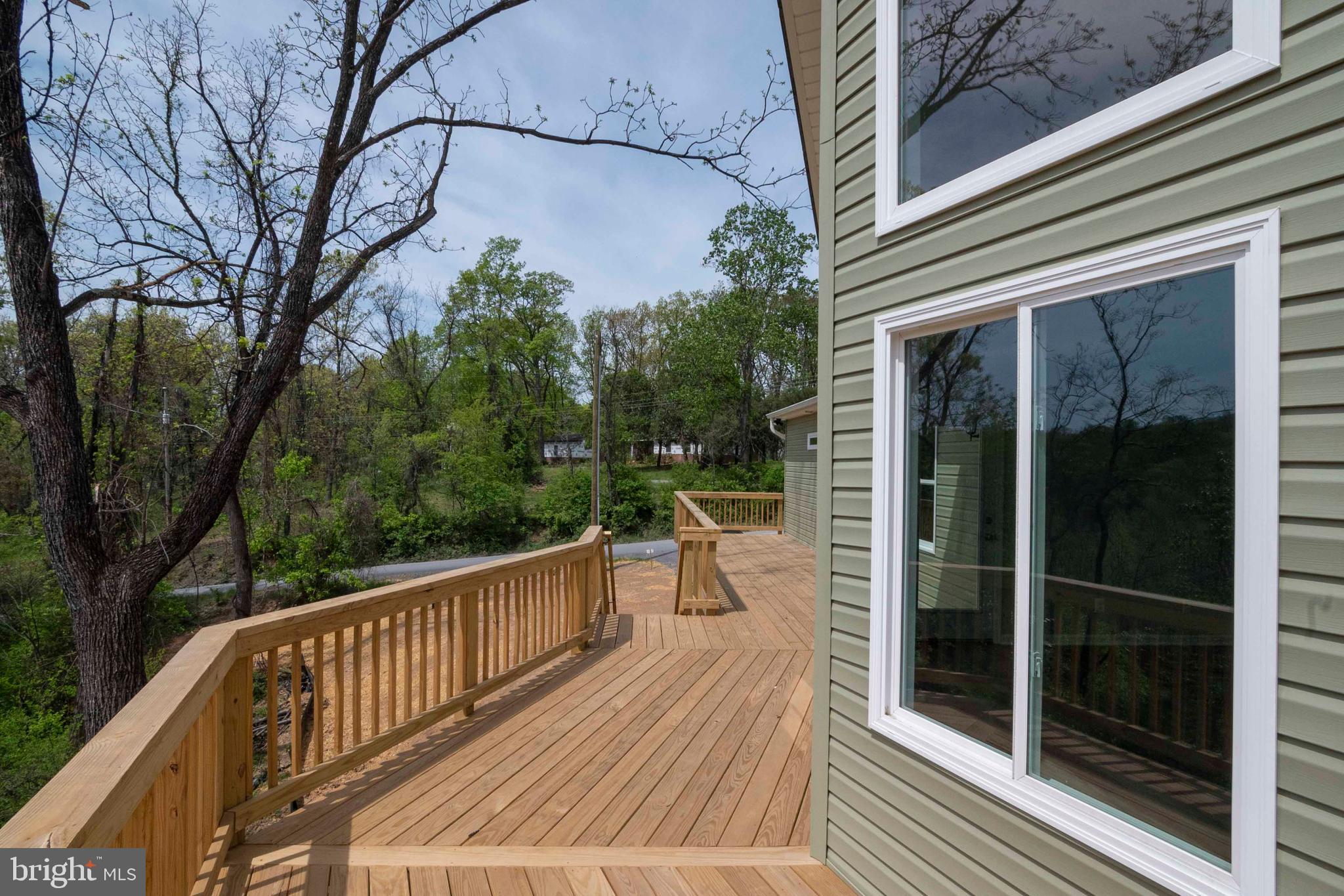 SKYLINE ESTATES - Residential