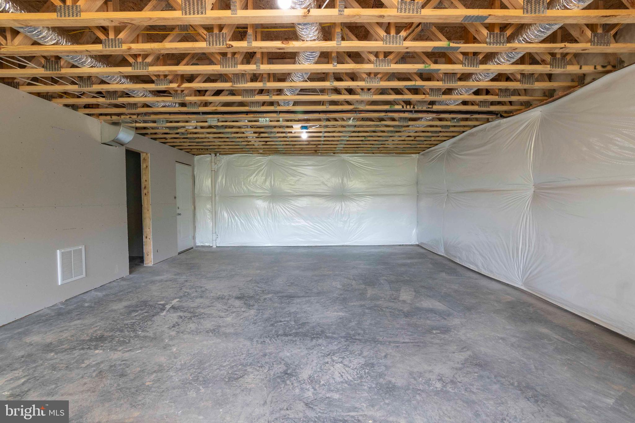 SKYLINE ESTATES - Residential