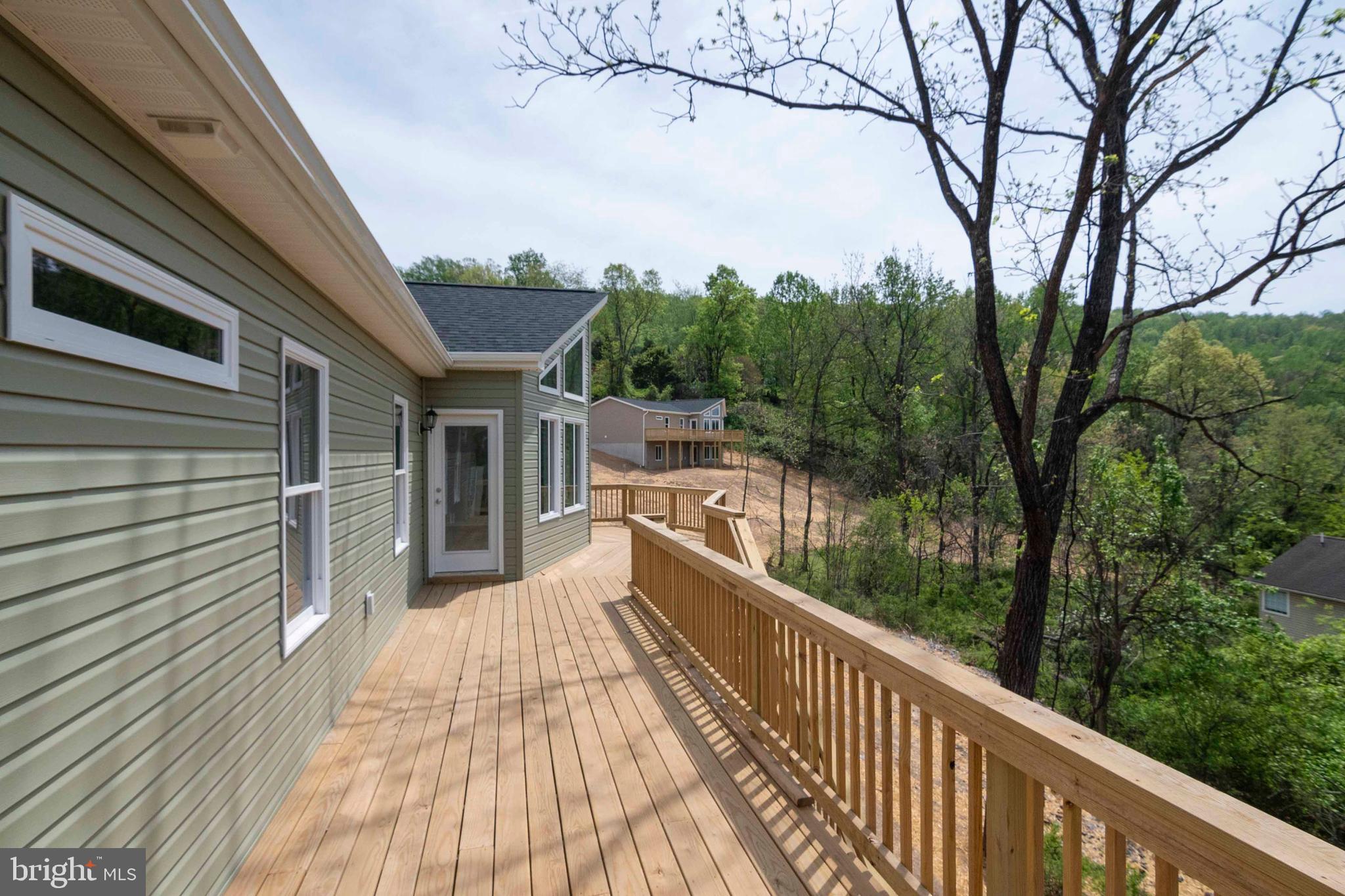 SKYLINE ESTATES - Residential