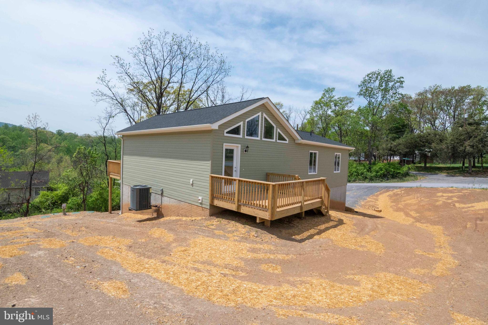 SKYLINE ESTATES - Residential