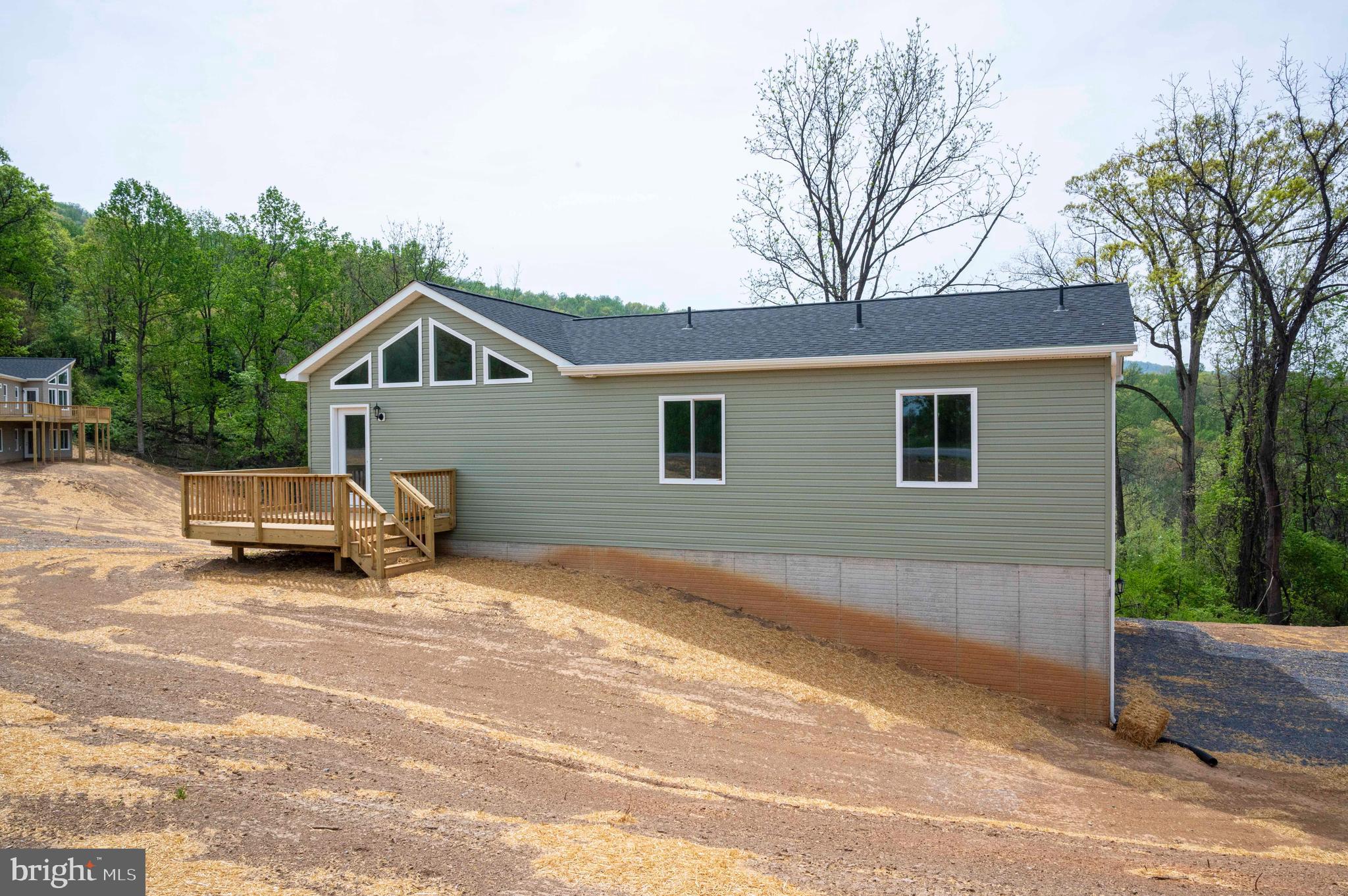 SKYLINE ESTATES - Residential