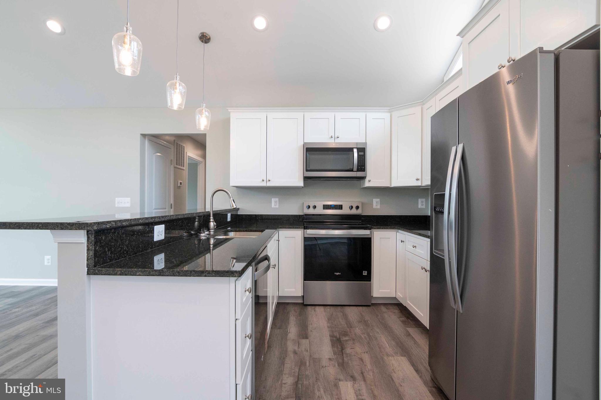 SKYLINE ESTATES - Residential