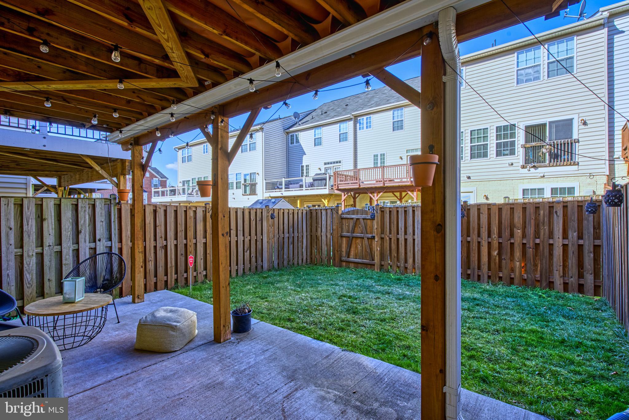 VILLAGES OF WELLINGTON - Residential Lease