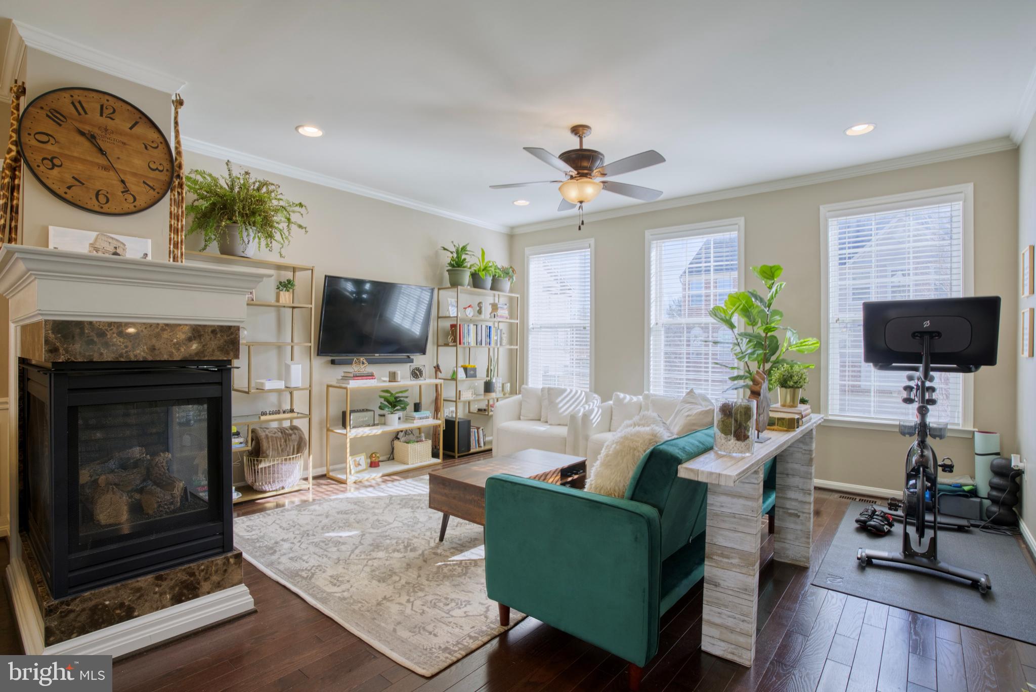 VILLAGES OF WELLINGTON - Residential Lease