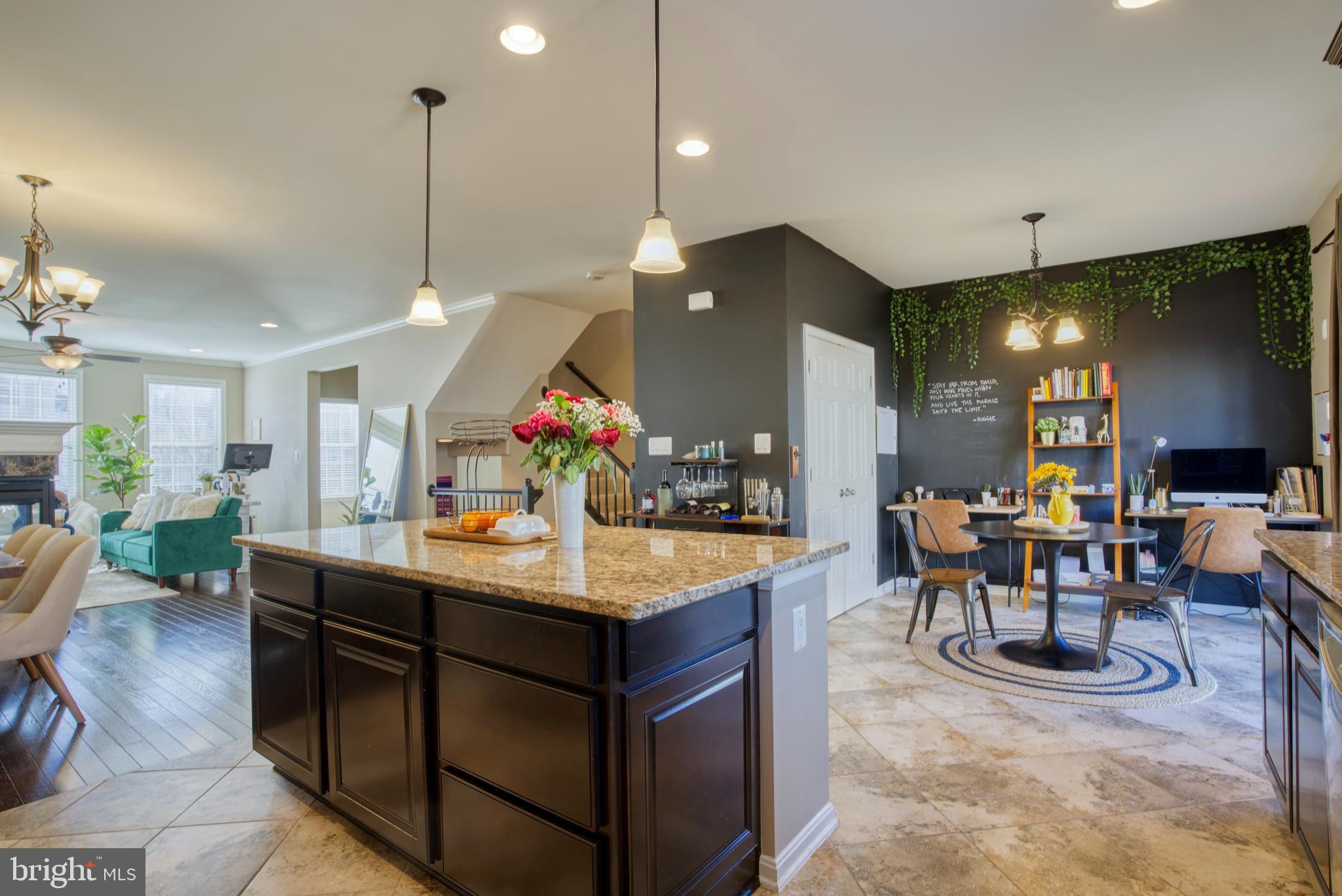 VILLAGES OF WELLINGTON - Residential Lease