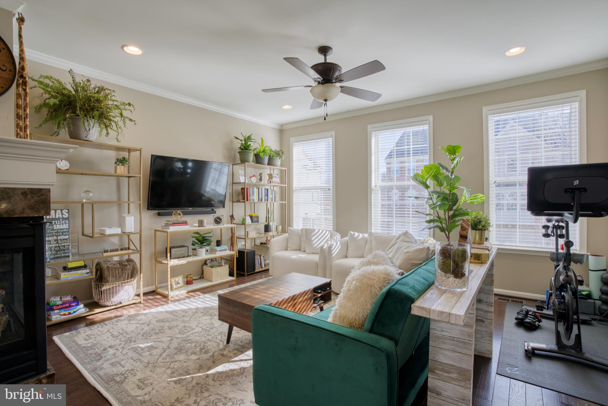 VILLAGES OF WELLINGTON - Residential Lease