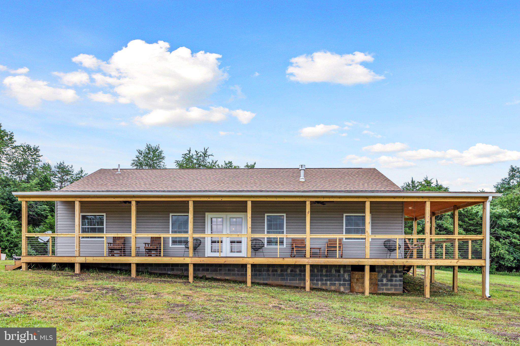 1195 MOUNTAIN VIEW DRIVE